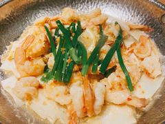 锅里的脆脆虾-吃饭皇帝大土家民族菜(正大广场店)