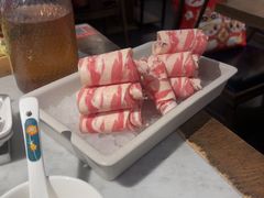 -尚尚仙·酸汤猪手·猪肚鸡火锅(华联万柳购物中心店)