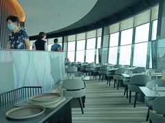 -亚洲国际大酒店·云顶阁旋转自助餐厅