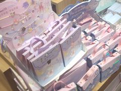 -九木杂物社(新奥购物中心店)