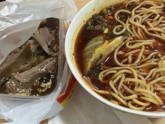 -易毛特色牛肉面(解放碑步行街店)