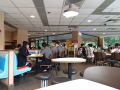用餐区-麦当劳(东方时代广场分店)