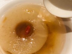 桃胶炖雪梨-上海人家花樣年华(中山公园店)