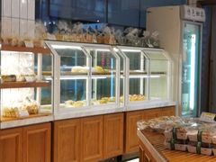 面包甜点陈列柜-老大昌(淮海中路店)