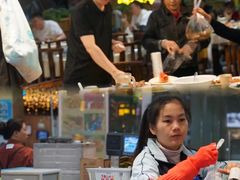 -三亚火车头万人海鲜广场