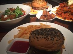 牛肉汉堡-Shanghai Brew House上海啤酒工坊(老外街店)