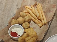 -菲滋意式餐厅(富阳东方茂店)