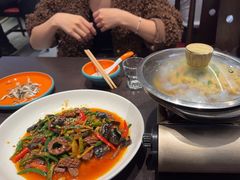 -川流不息·地道川菜·小龙虾(松东路店)