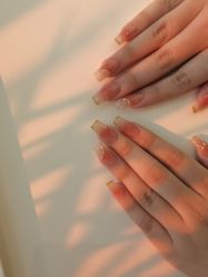 -Fanni美甲美睫皮肤管理