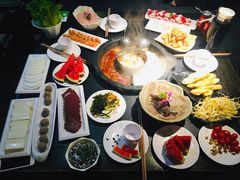 -怡品川宇火锅(宝立方店)