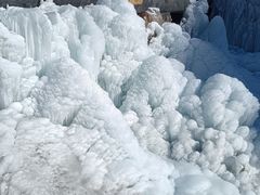 -大平台龙居瀑布旅游区