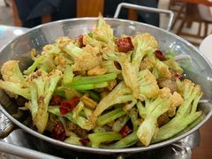 -椒香川流不息川菜馆(二七北路店)