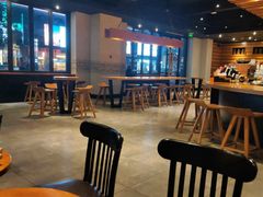 大堂-星巴克臻选(长沙运达中央广场店)