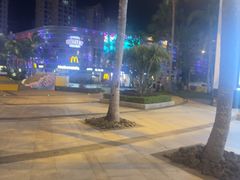 -观澜湖新城运动奥莱区