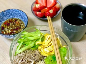 甜食记｜低卡减脂餐之凉拌鸡丝荞麦面