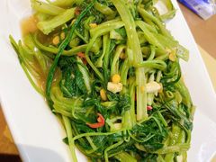 泰式飞天通菜-摩登有记·新派泰国菜(银钻广场店)