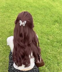 -十六番发型师事务所