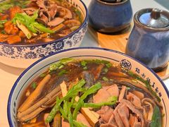 -镇南锅盖面馆(解放路店)