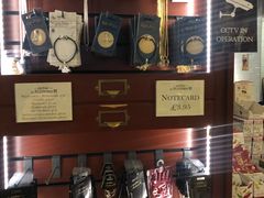 -九又四分之三站台哈利波特商店