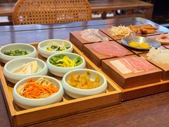 -银米·云南传统过桥米线(双廊黑金冠店)