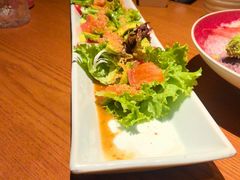辣味鲑鱼鳄梨沙拉-贰捌零叁精致料理(钱湖店)