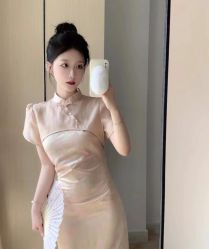 -租旗袍租礼服馆