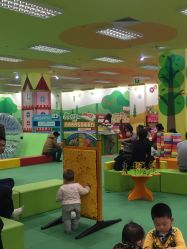 -莫莉幻想儿童乐园(武汉金银潭永旺店)
