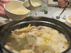 -烹然四季椰子鸡火锅(团结湖总店)