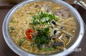 Old Friend Stir-Fried Pork Noodles
