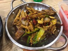 -江城燕子大排档(江汉路步行街店)