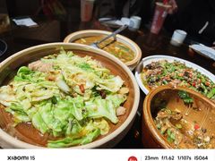 -老滇山寨•云南特色菜•地方菜•民族风情歌舞表演(金碧店)