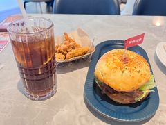 -必胜客餐厅(昆百大泰业城店)