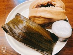 -丽华叶儿粑总汇