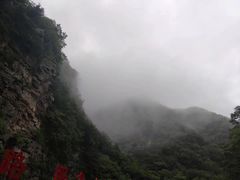 -秦岭峡谷漂流景区