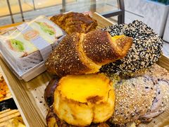 长腿可颂-面包新语(上地华联店)