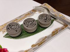黑芝麻冰淇淋-伯衡55·吉品轩(乌鲁木齐南路店)