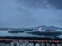-湖景知味西餐厅•自助餐• 轻食(南京金茂威斯汀大酒店)
