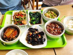 -老乡鸡(滨湖假日店)