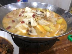 三鲜豆腐煲-凡老头米线砂锅(古荡新村西粮站)