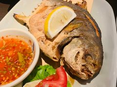 -大头虾越式风味餐厅(光明广场店)