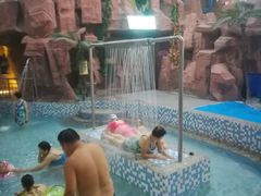 -兴芮温泉度假区