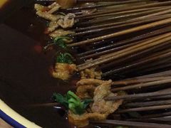 -拈签一笑黄牛肉辣卤串串