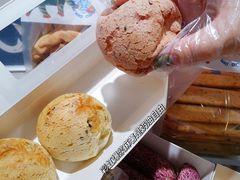 彩虹蛋爆浆麻薯-墨茉点心局(国金街店)