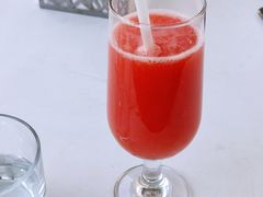 鲜榨西柚汁-The ROOF (通盈中心店)