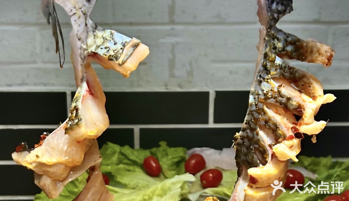 粗来玩啦，逛逛古城吃吃鱼火锅🐟啦！！