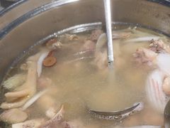 -三个椰子·现砍椰子鸡(金源CBD店)