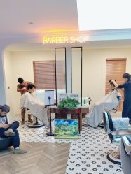 -理昂男士理发店 Barber shop