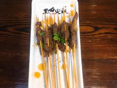 烤牛肉小串-黑白电视长沙小吃(美林M·LIVE天地东座店)