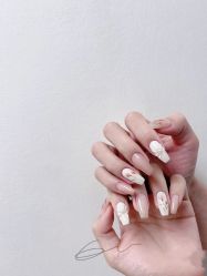 -悦指间美甲美睫