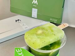 -M Stand(上海人民广场来福士店)